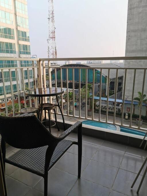 Two Bedroom Apartment at el Royale Hotel Bandung Buitenkant foto