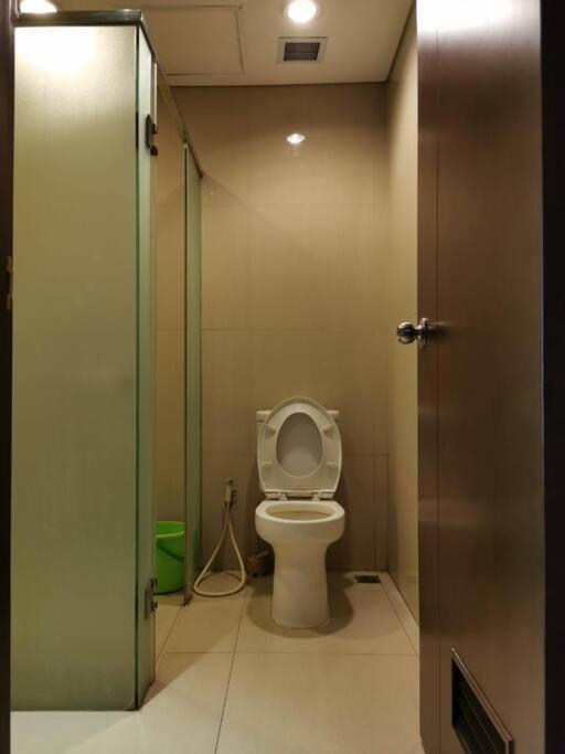 Two Bedroom Apartment at el Royale Hotel Bandung Buitenkant foto